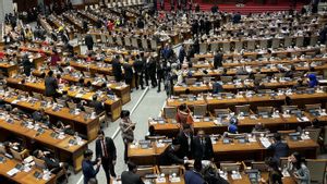 DPR Kritisi Rencana Pembangunan 500 Batalyon: Ketahanan Bangsa Dimulai dari Perut Rakyat, Bukan Barak
