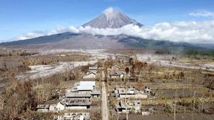 Debit Banjir Lahar Dingin Gunung Semeru Meningkat