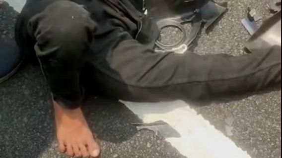 Jambret WNA di Sudirman Jatuh Ditabrak Mobil, Kakinya Patah Sampai Ditinggalkan Temannya