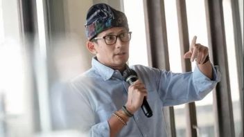 Sandiaga Uno Makes Regional Products Upgrading Through Targeted Programs