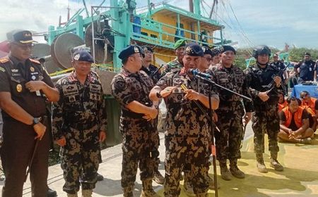 KKP Tangkap 3 Kapal Pencuri Ikan Berbendera Malaysia di Selat Malaka