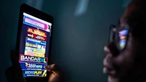  Komisi II DPR Minta Camat di Medan Judol Pakai Uang Pemda Rp1,2 Miliar Dipecat dari ASN