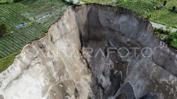 'Sinkhole' Moving Land in Central Aceh Spread to 30 Thousand Square Meters