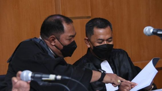  Procureur: Le Violeur De La Fondation Herry Wirawan Des Dizaines De Santriwati Doivent être Démantelés Pour Des Instruments De Crime