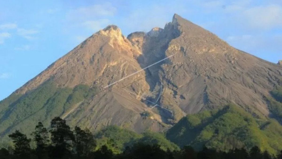 Mont Merapi Connu 26 Fois Le Tremblement De Terre Est Tombé