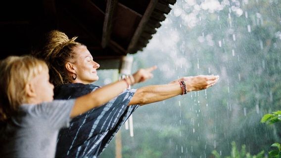 背诵先知在雨中祷告（和平降临他）