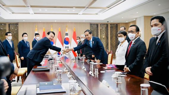 Visiting South Korea, President Jokowi Brings Souvenir: Commitment To Investment Of IDR 100.69 Trillion