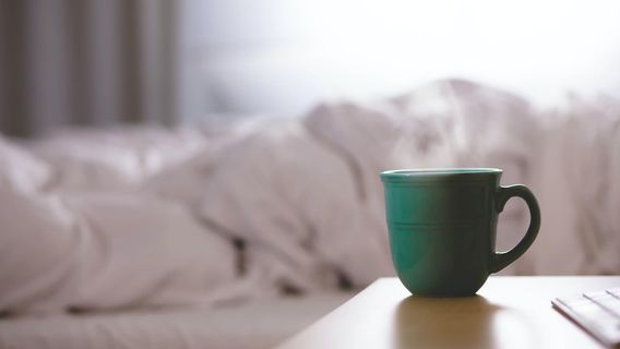 コーヒーを飲んだ後のめまいとそれを和らげる方法のために