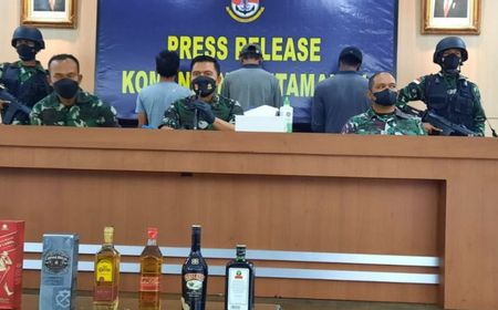 Lantamal IV Tangkap Kapal Muatan Miras Ilegal dari Singapura