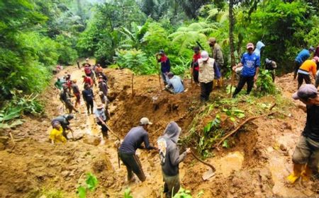 Jalan Utama Penghubung Bandung-Cianjur di Pasirkuda Sudah Bisa Dilalui Bergantian