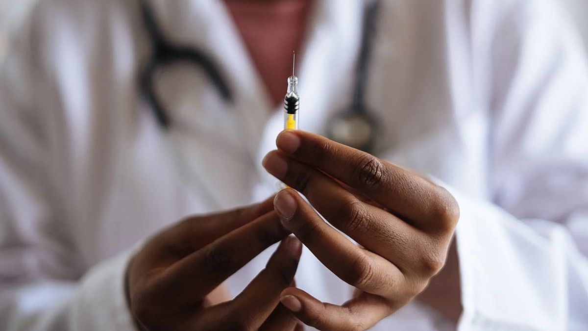 Sur Les 234 Vaccins COVID-19 Actuellement En Cours De Développement Dans Le Monde, Lequel Est Le Plus Supérieur?