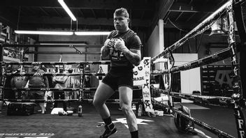 Canelo Alvarez Ready To Face Russian Boxer Dmitry Bivol, Kyiv Mayor Vitali Klitschko Asks To Cancel Duel