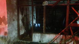Akibat Korsleting Listrik, Rumah Warga di Komplek Kodim Hangus Terbakar Api