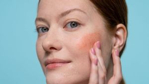 Mengenal Tren <i>Toasted Blush</i>, Nuansa Merona untuk Hasilkan Riasan Sunburnt