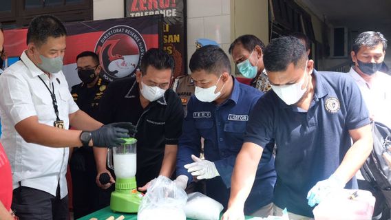 Polda Jateng Campur 3,4 Kg Sabu dengan Air Sabun Lalu Diblender 