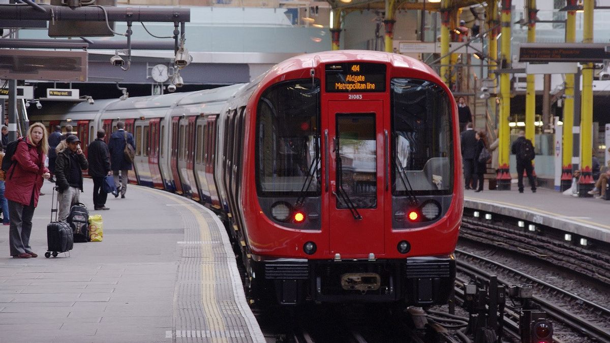 Staf Positif COVID-19, Operator Jaringan Kereta Inggris Batalkan Semua Layanan Langsung ke London