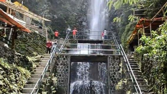 Wisatawan Tertimpa Batu Hingga Meninggal di Air Terjun Tirtosari Magetan, Polisi: Murni Karena Faktor Alam