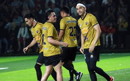 Pentas Selebritis dan Mantan Pemain Timnas dalam Perang Bintang 2024 di Soloraya