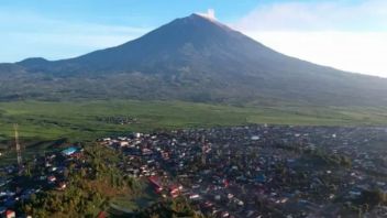 Balai Besar TNKS Tutup Sementara Jalur Pendakian Gunung Kerinci