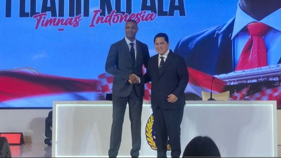 Patrick Kluivert Ungkap Kisah Pertemuannya dengan Erick Thohir Sebelum Jadi Pelatih Timnas  