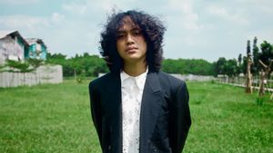 Danes Rabani Rangkum Dualitas Cinta dan Ruang Kenangan dalam Debut Album Camarosa