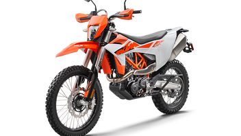 KTM Presents Enduro And Supermoto Motorcycles With The Most Powerful Single Cylinder Machine