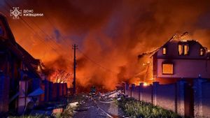 ロシアが何百発もの無人機とミサイルを発射したため、キーウで28人が死亡した
