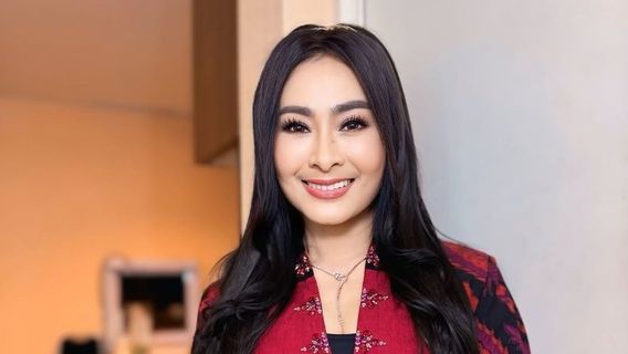 Iis Dahlia's Response To The Royalty Chaos Involving Agnez Mo And Ari Bias