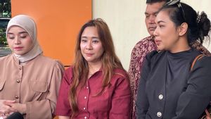 Indra Adhitya Serahkan Bukti Dugaan KDRT Chikita Meidy