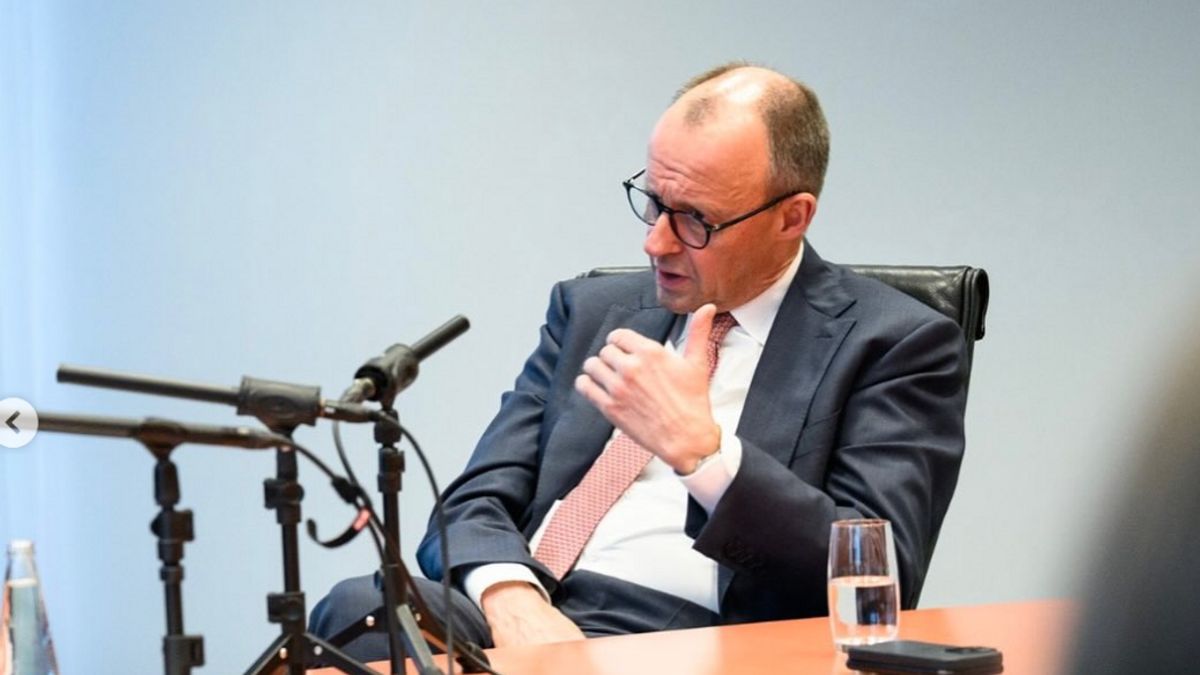 German Chancellor Supports Social Media Ban for Children