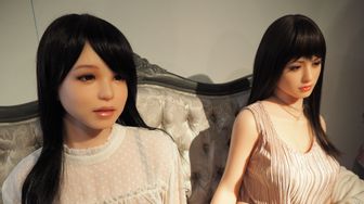 There Is A Sex Doll Experience Facility Near School Parents Of