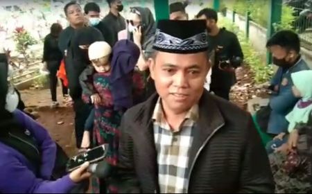 Sambangi Makam Vanessa Angel Menjelang Ramadan, H. Faisal: Kami Merasakan Kehadiran Dia