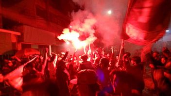 Persebaya 96th Hut, Bonek Makes Tambaksari Merah