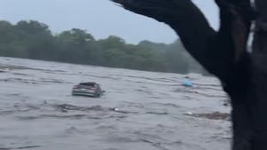 Banjir Bandang di Sungai Guadalupe Texas Tewaskan Belasan Orang, Puluhan Gadis Hilang dari Perkemahan