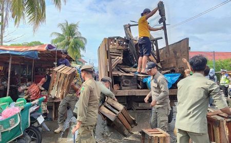 Masih Bandel Jualan di Pasar Minggu, 120 PKL Ditertibkan Aparat Gabungan Bengkulu