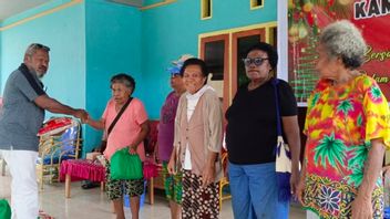 巴布亚的圣诞精神，Waena村的酋长邀请居民和平和团结对待