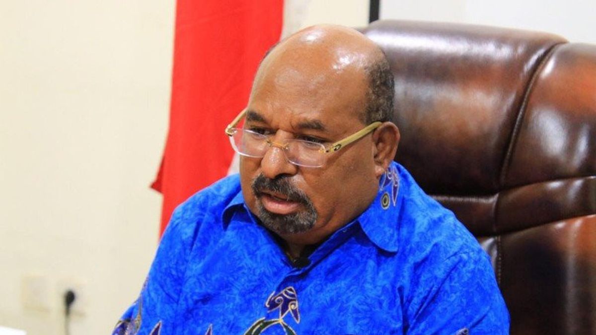 Kaki Bengkak dan Loyo, Gubernur Papua Lukas Enembe Minta Diizinkan Berobat ke Luar Negeri