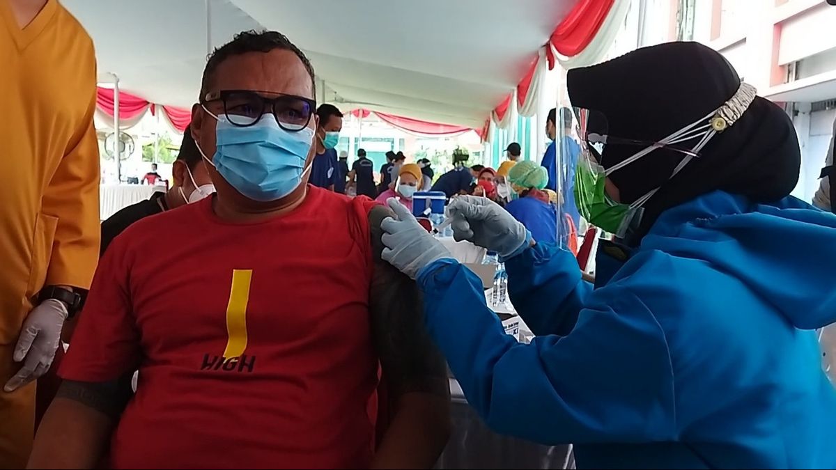 约翰 · 凯支持印度尼西亚政府接种疫苗， 直到贾克普斯的数百名囚犯没有 Nik 影响未能参与疫苗接种