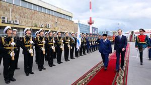 ロシアに到着すると、プラボウォ大統領はプーチン大統領と会い、SPIEF 2025に出席します