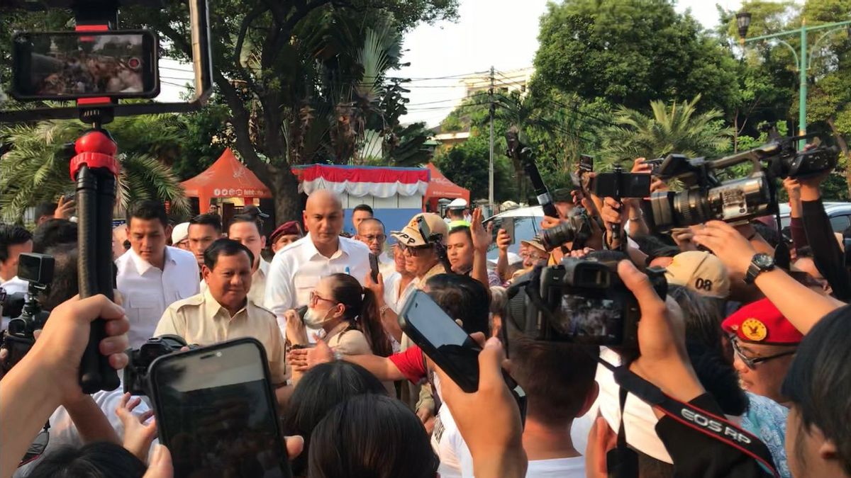 Datangi Rumah Relawan, Prabowo Diteriaki Presiden