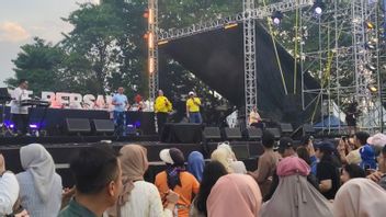 Aksi Menghibur El Corona Gambus Semarakkan Prambanan Jazz Festival 2024