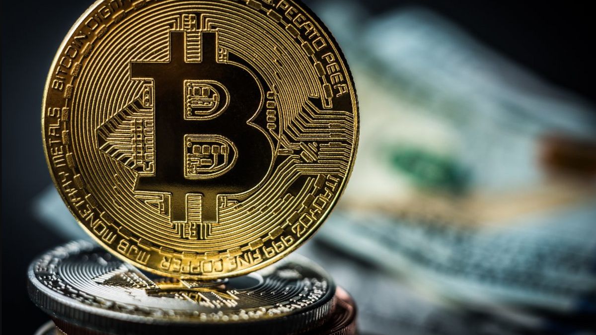 Bitcoin Sets Another New Record At 94,000 US Dollars