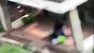 Warga Gerebek Pasangan Mesum di Kuburan Cina Kebon Nanas