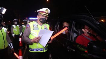شرطة المترو تعيد 896 سيارة في أول أيام العيد