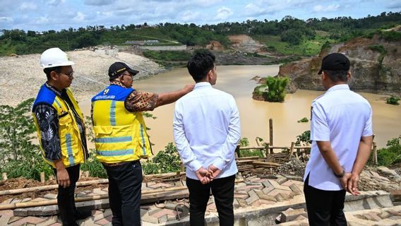 Tinjau Bendungan Jlantah Karanganyar, Gibran Berharap Bisa Tingkatkan Produksi Petani