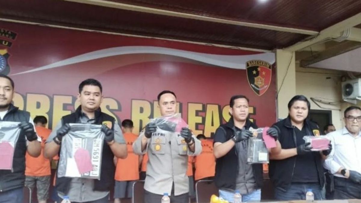 Kapolda Riau Copot Kapolsek Rumbai Buntut 10 Tahanan Kabur Lewat Septic Tank