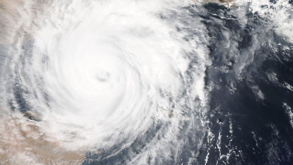 China Issues Warning When Typhoon Bebinca Gets Closer