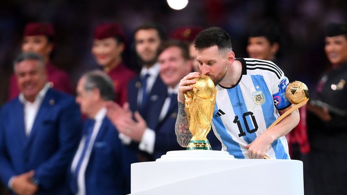 Trofi Piala Dunia 2022 Menyempurnakan Gelarnya sebagai Pemain, Lionel Messi: Saya Hampir di Penghujung Karier