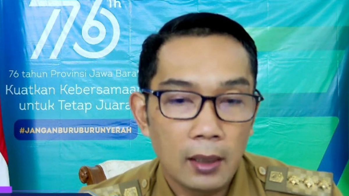 Ridwan Kamil Se Confie Pendant PPKM, En Un Jour, Le Chiffre D’affaires Potentiel De Java Occidental De 20 Milliards De Rp Est Perdu