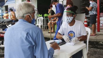 President Bolsonaro Refuses To Implement Lockdown, Deaths Due To COVID-19 In Brazil Approaching 400 Thousand